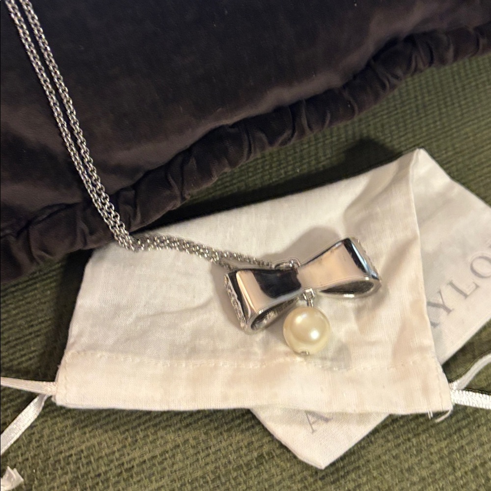 Ann Taylor Silver Bow Necklace with Pearl Accent - Picture 6 of 6